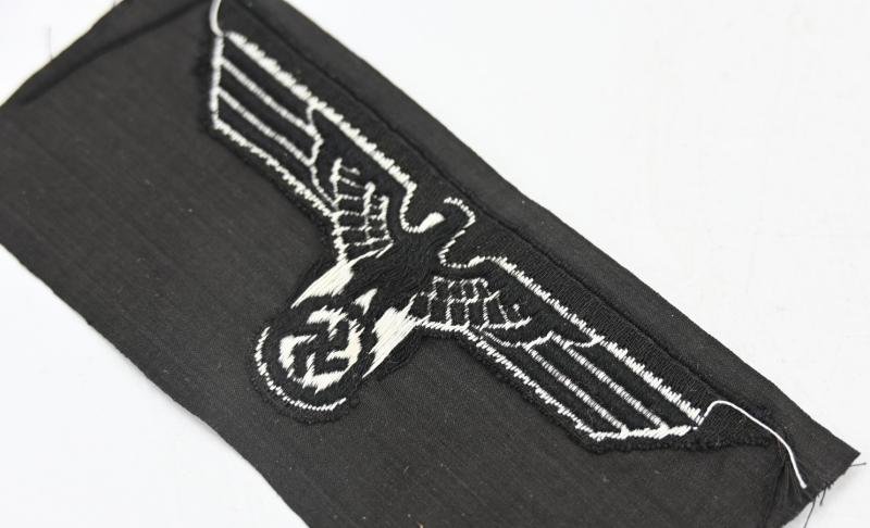 German WH M35/M36 Panzer Breast Eagle — image 4