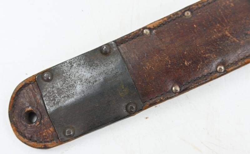 US WW2 Paratrooper M3 Fighting Knife with M6 Scabbard — image 3