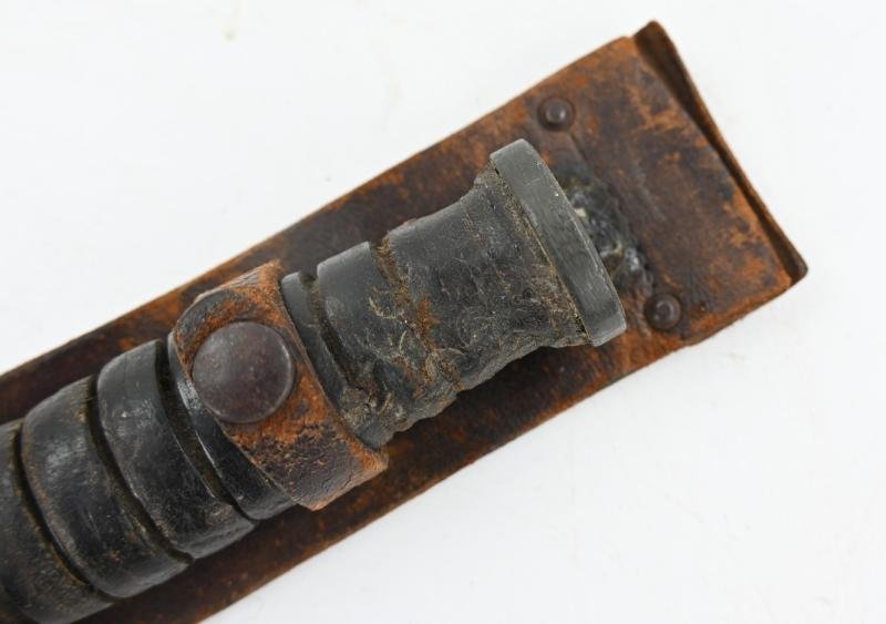 US WW2 Paratrooper M3 Fighting Knife with M6 Scabbard — image 5
