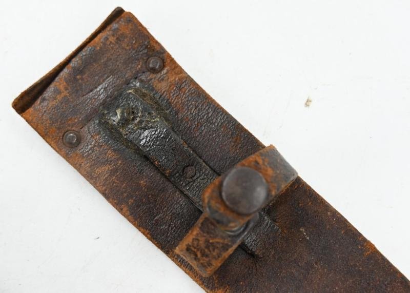 US WW2 Paratrooper M3 Fighting Knife with M6 Scabbard — image 9