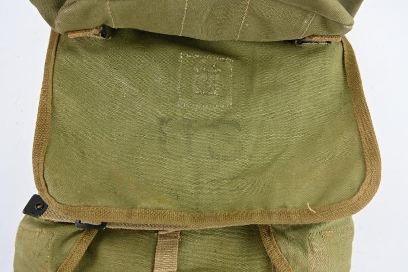 US WW2 British Made M-1928 Haversack with Pack Carrier — image 3