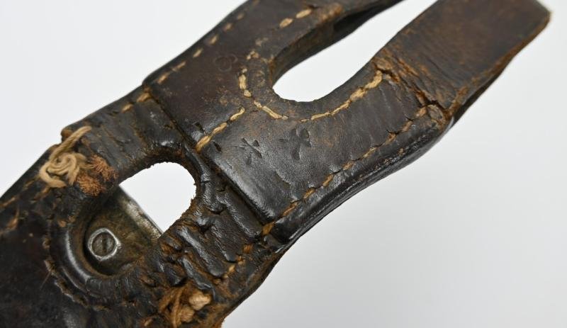 Japanese WW2 Arisaka Type 30 Bayonet with Frog — image 12