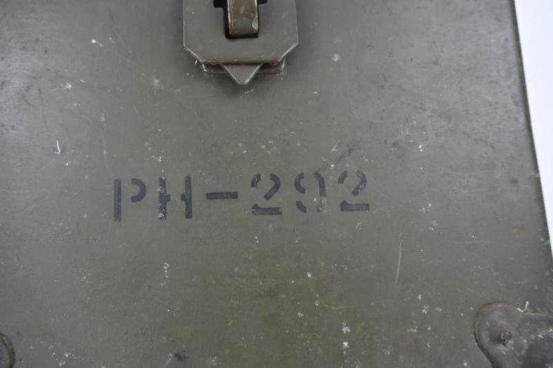 US WW2 Signal Corps ICC-32A Film Reel Case — image 6