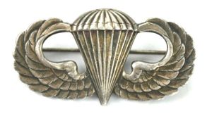 US WW2 Jumpwing Pinback