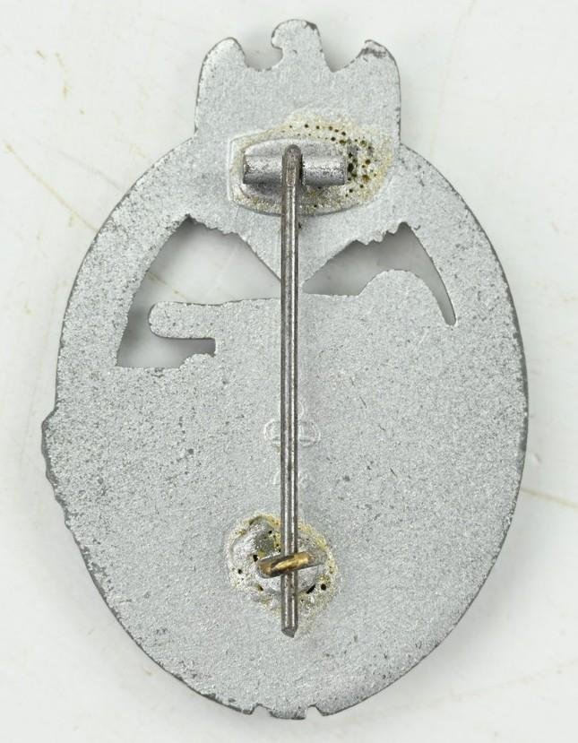German Panzer Assault Badge in Silver FLL43 — image 3