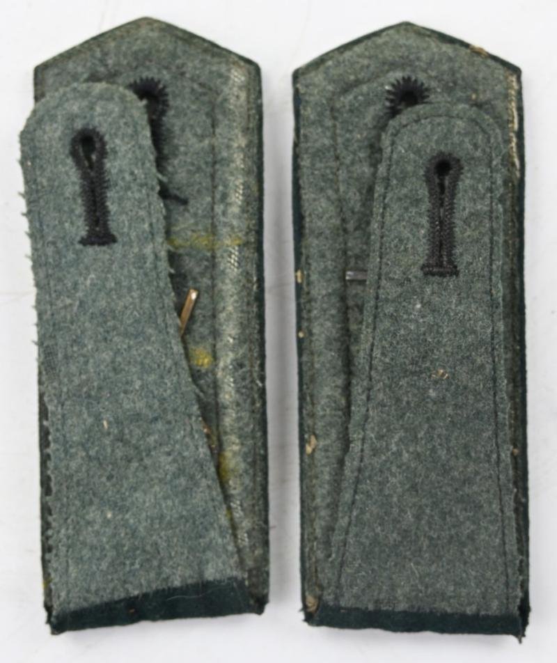 German WH M36 Infantry Shoulderboards I.R. 65 — image 3