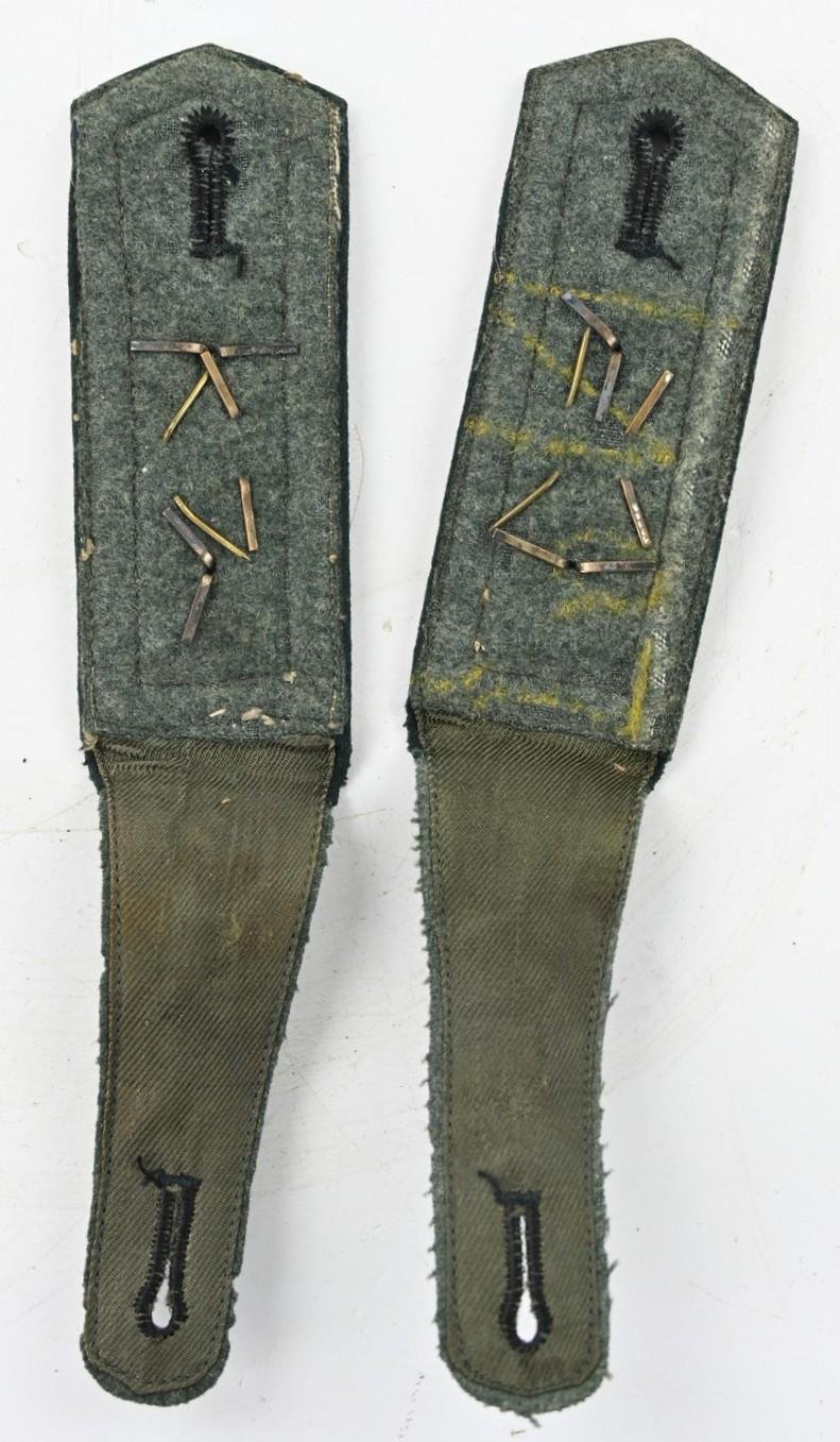 German WH M36 Infantry Shoulderboards I.R. 65 — image 5