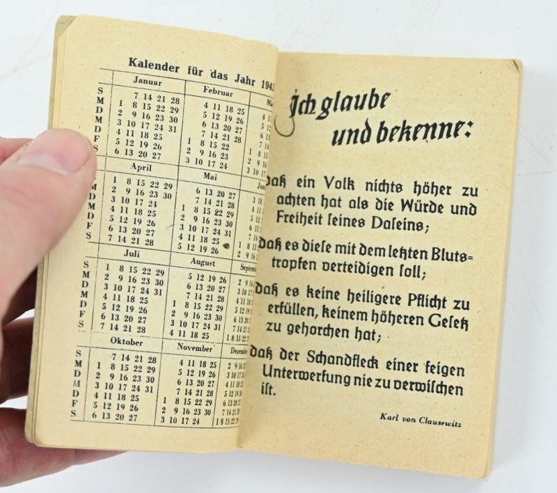 German WH Pocketbook 1945 — image 3