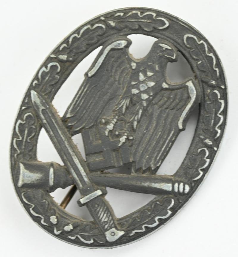 German General Assault Badge — image 2