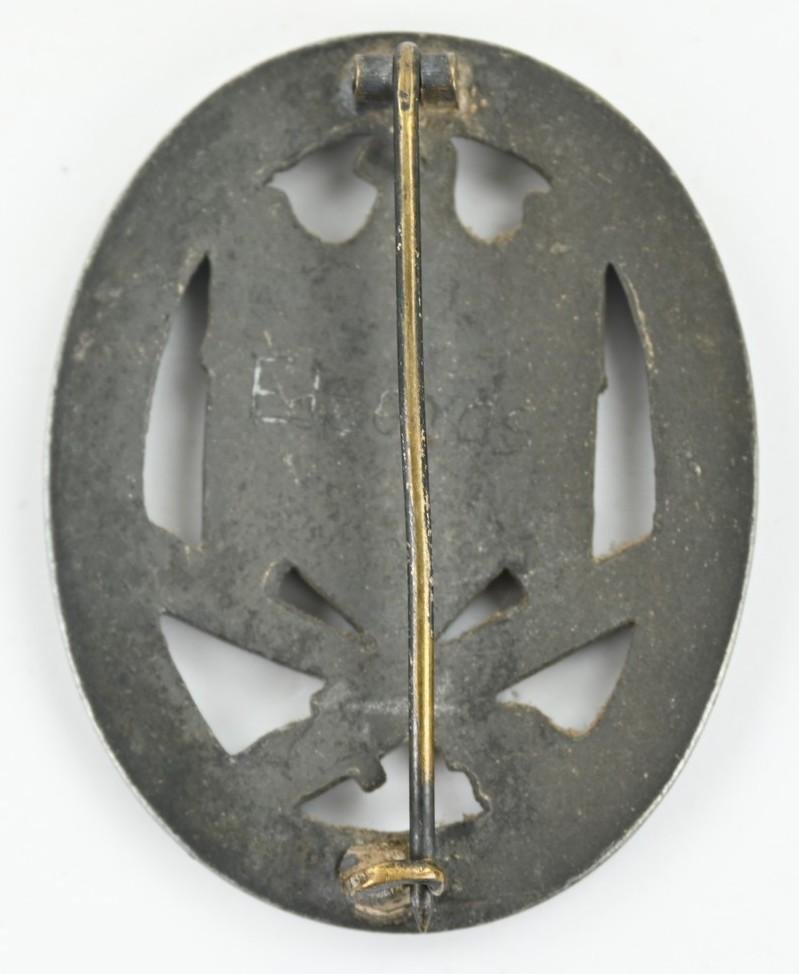 German General Assault Badge — image 4