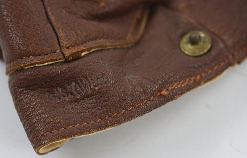 British WW2 RAF Gunner Face Mask — image 5