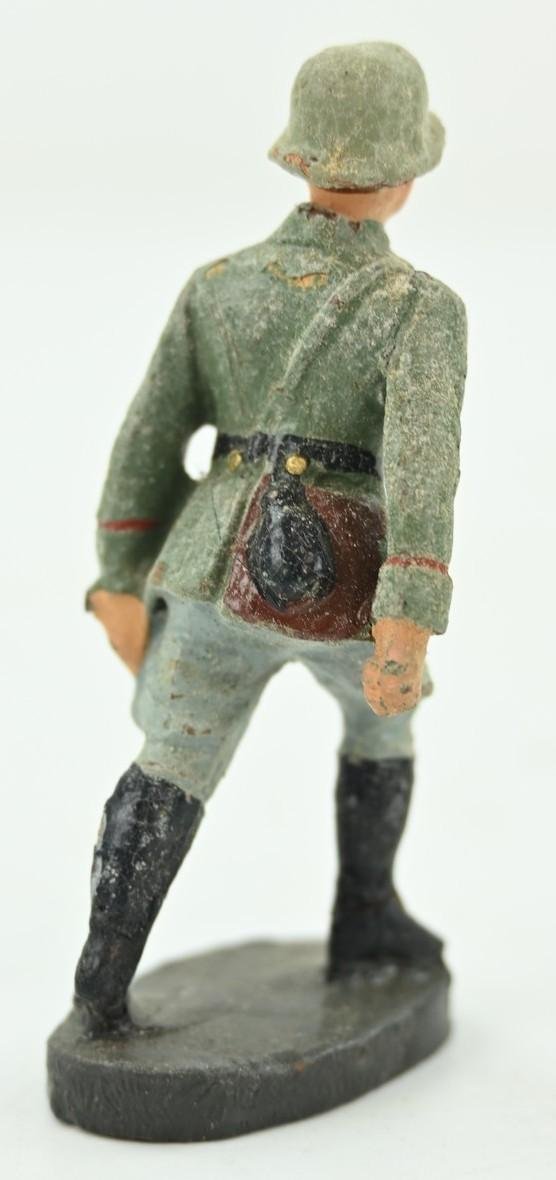 German Elastolin Toy Figure 'Officer' — image 3