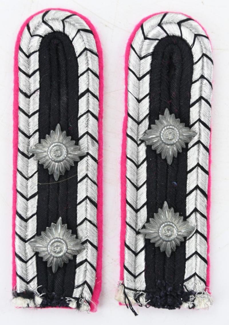 German Third Reich Firefighters Dress Tunic Insignia Set — image 4