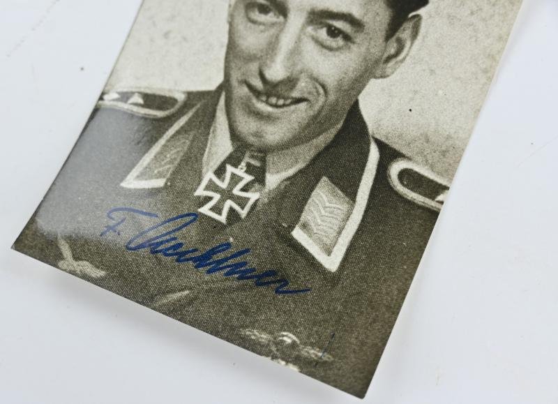 Signature of Luftwaffe KC Recipient 'Fritz Aechtner' — image 2