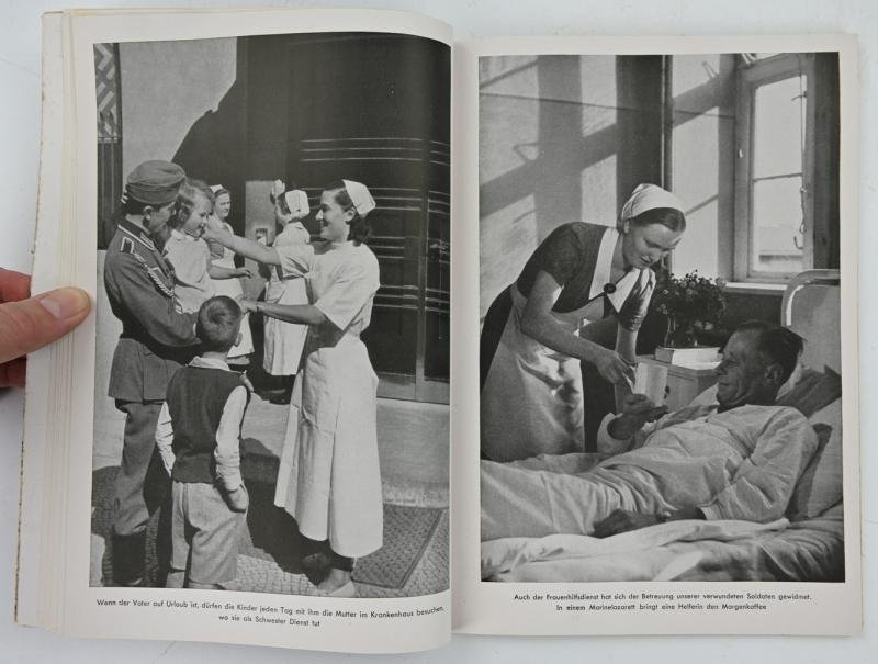 German Book 'Frauen Helfen Siegen' — image 4