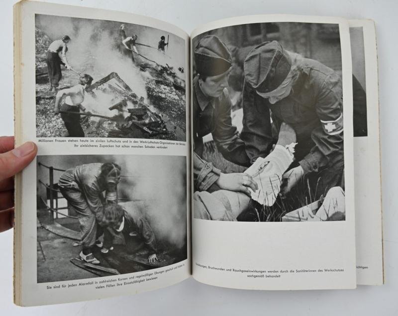 German Book 'Frauen Helfen Siegen' — image 6