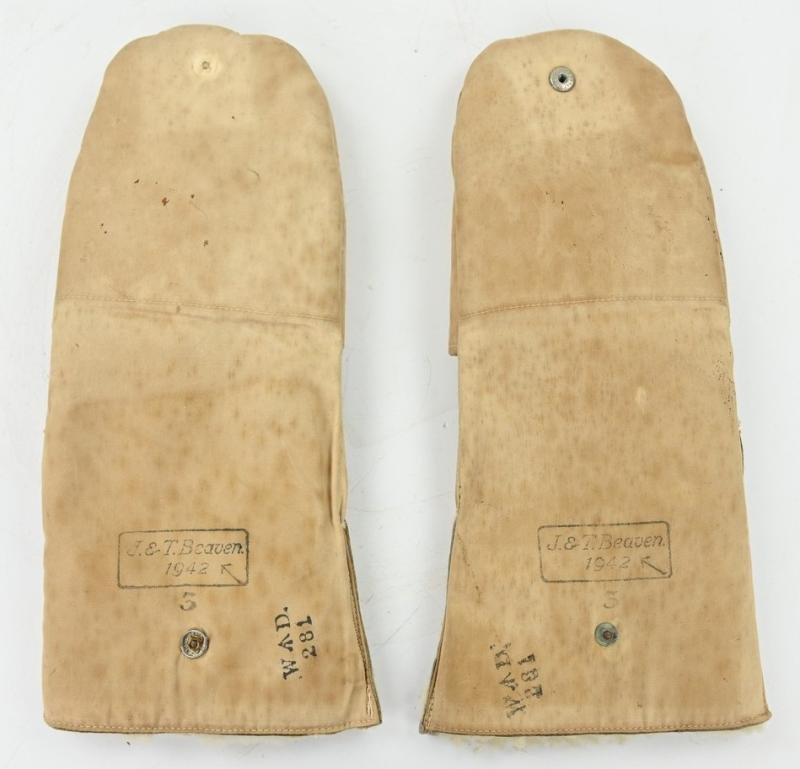 British WW2 Female Air Defense Gloves — image 2