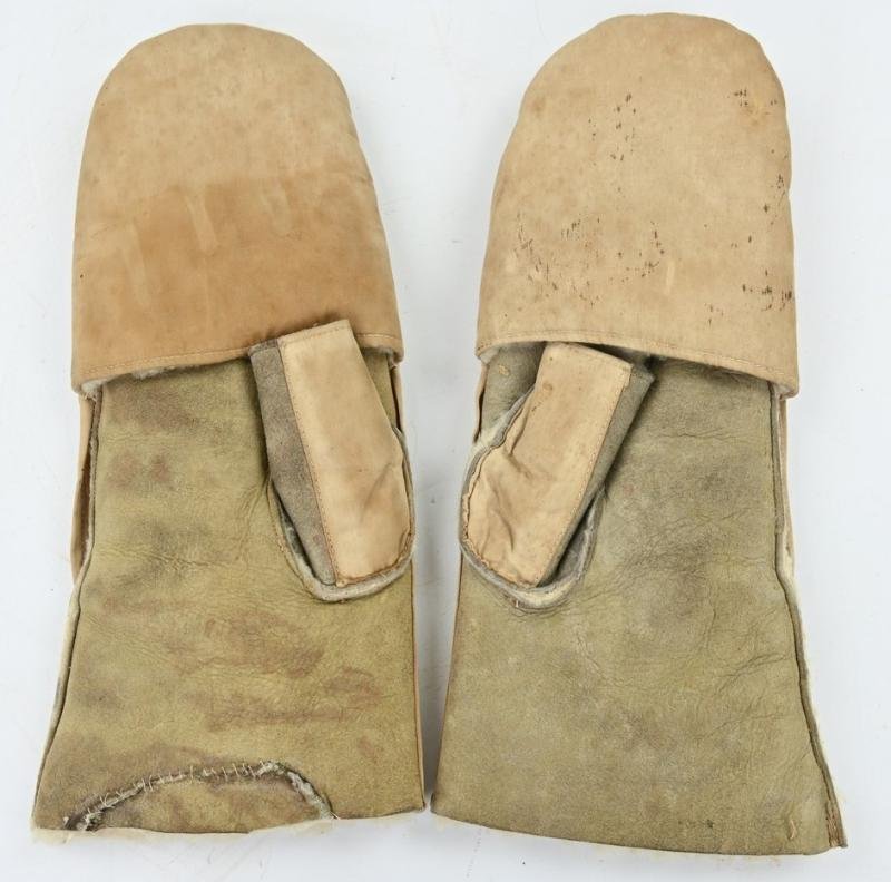 British WW2 Female Air Defense Gloves — image 5
