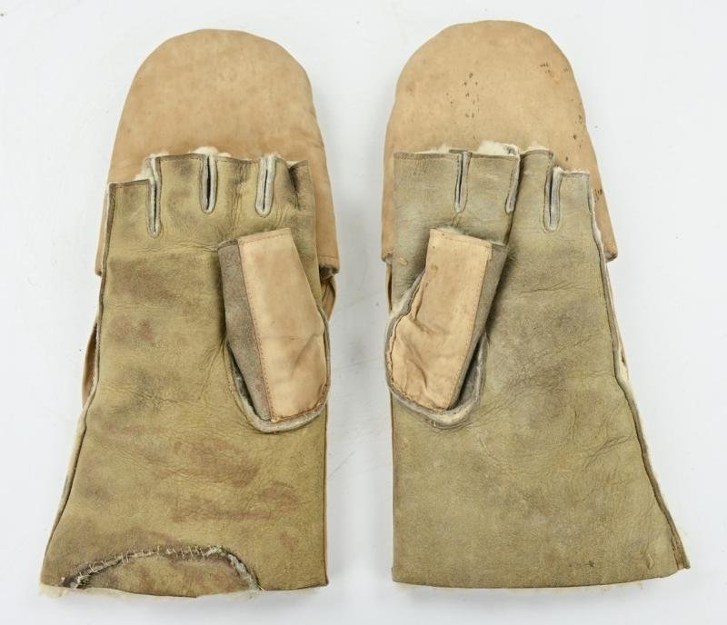 British WW2 Female Air Defense Gloves — image 7