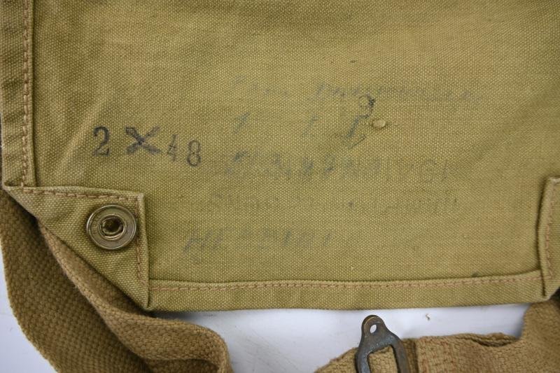 British WW2 Gasmask Pouch — image 4