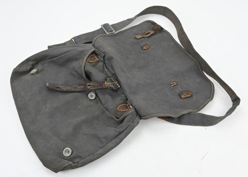 German LW M31 Breadbag with carrying strap — image 5