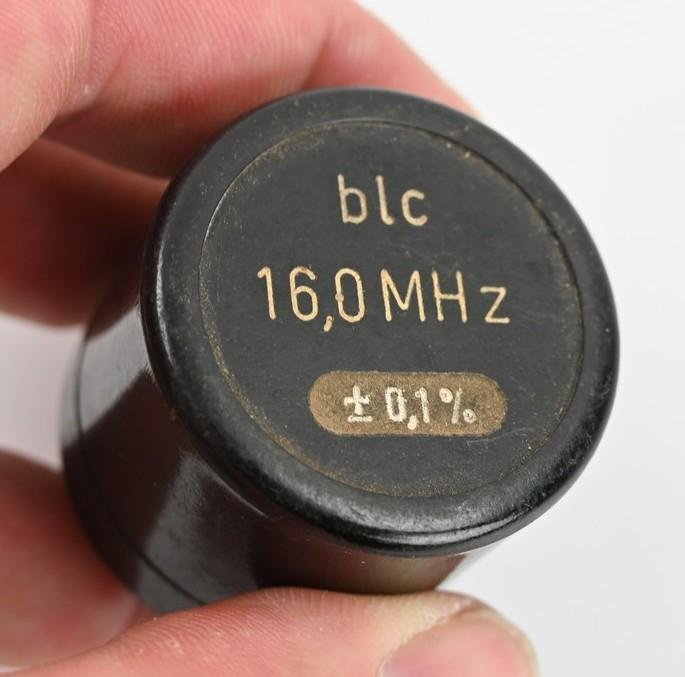 German WH Signal Cristal 16Mhz Eich Quartz — image 5