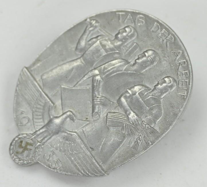 German WW2 Tag der Arbeit badge 1935 — image 2