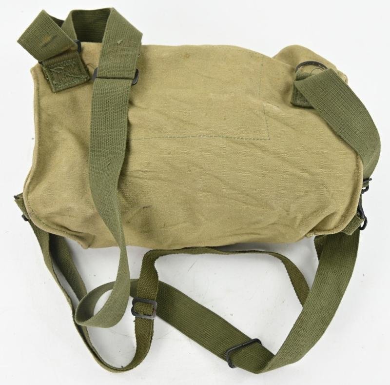 US WW2 Leightweight Service Mask Bag with package — image 7