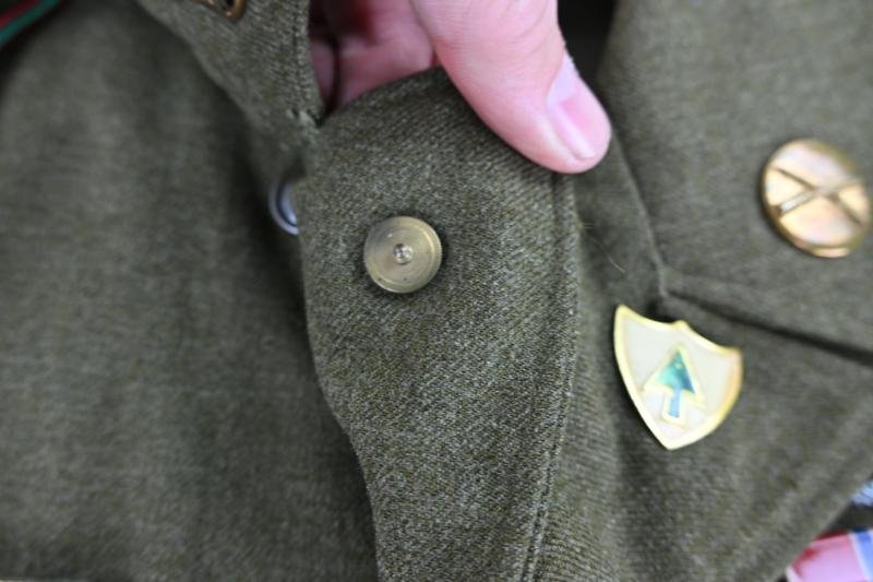 US WW2 26th Infantry Regiment / 1st Infantry Division 'Big Red One' Tunic Set — image 13