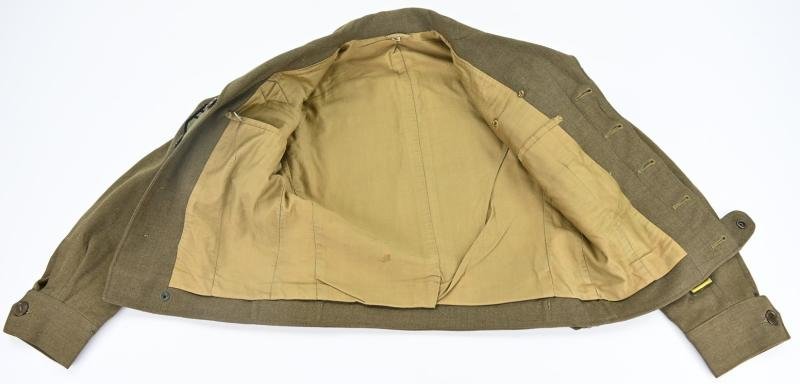 US WW2 26th Infantry Regiment / 1st Infantry Division 'Big Red One' Tunic Set — image 19