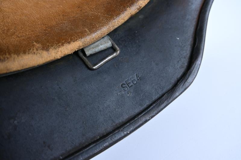 German LW M35 DD Re-Issue Combat Helmet — image 12