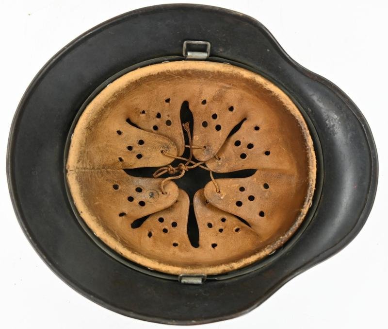 German LW M35 DD Re-Issue Combat Helmet — image 9