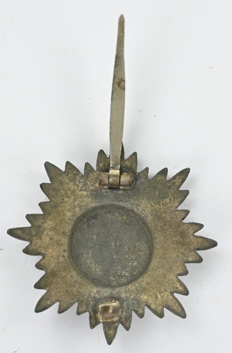 German Cased Ostvölker 1th class Cross with swords in Gold — image 9