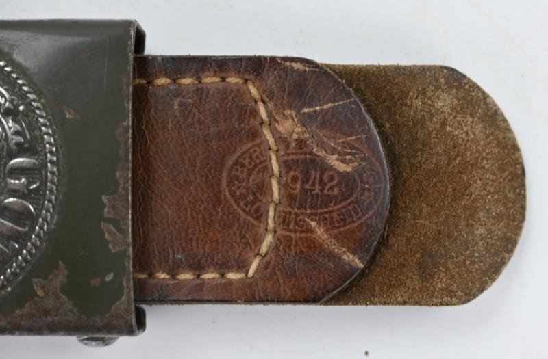 German WH Beltbuckle with Tab 'B&N 42' — image 4