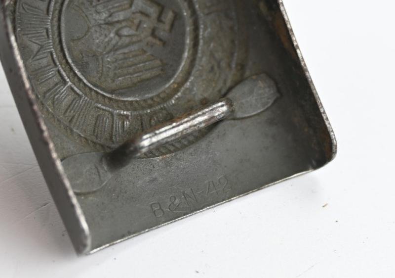 German WH Beltbuckle with Tab 'B&N 42' — image 6