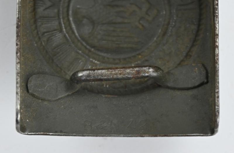 German WH Beltbuckle with Tab 'B&N 42' — image 7