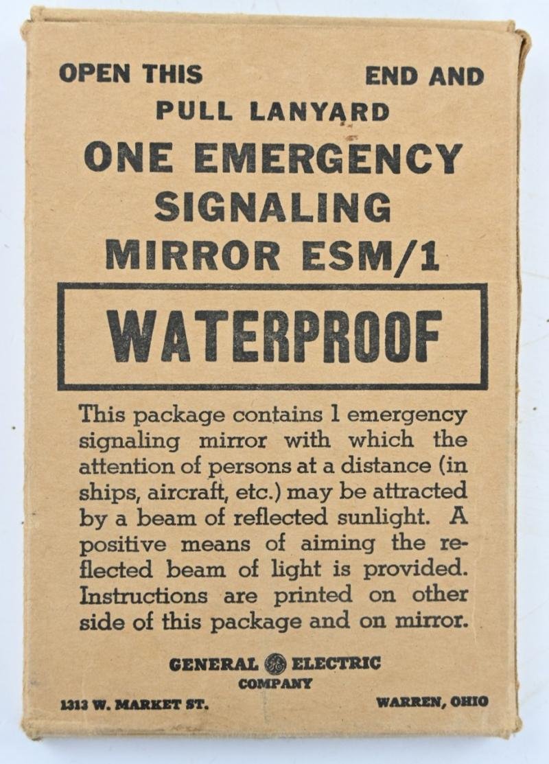 USAAF WW2 Emergency Signaling Mirror in Package — image 4