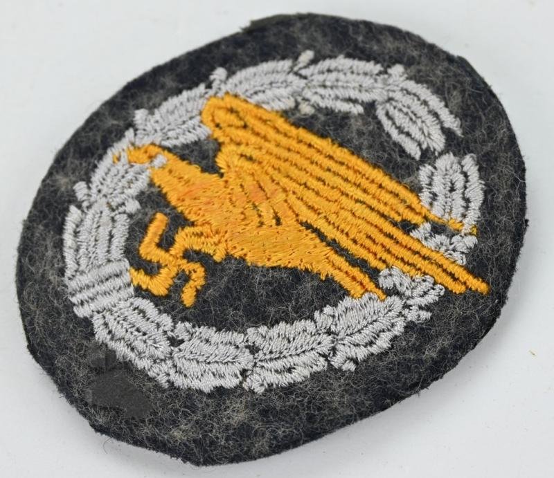 German LW Padded Paratrooper Badge — image 2