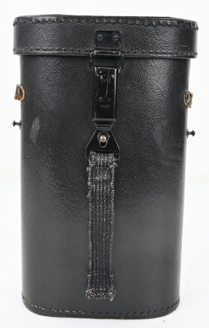 German WH 7x56 Panzer Binocular in Presstoff Case 1945 — image 2