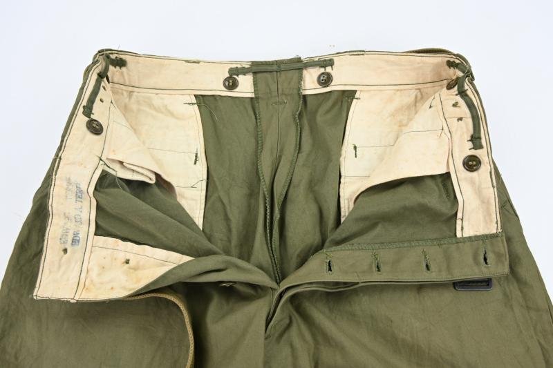US WW2 M-1943 Combat Jacket and Trousers — image 12