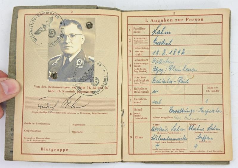 German LW Wehrpass 'Inspector Friedrich Lahm' — image 3