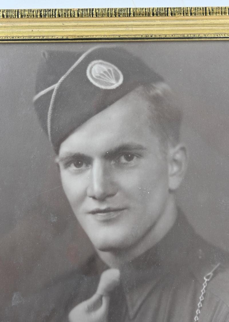 US WW2 82nd Airborne Division Paratrooper Portrait Picture in Frame — image 2