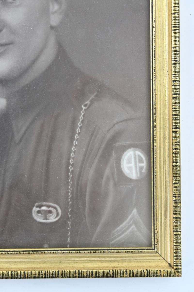 US WW2 82nd Airborne Division Paratrooper Portrait Picture in Frame — image 3