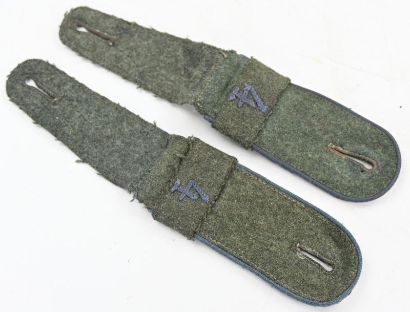 German WH EM Shoulderboards Set with Slip-ons — image 4