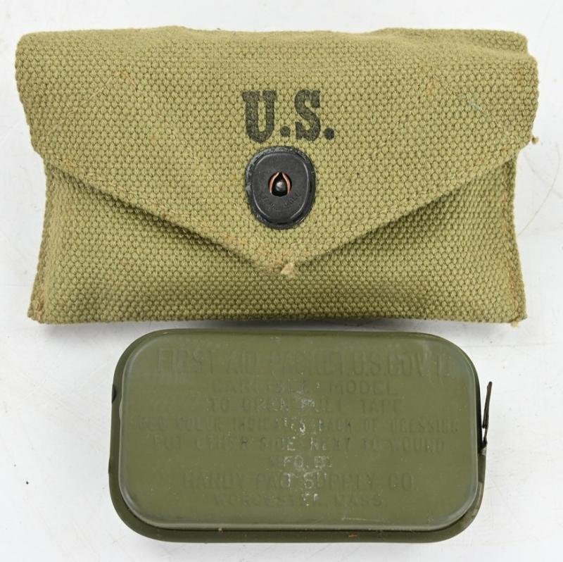 US WW2 M-1924 First Aid Pouch with First Aid Kit — image 4