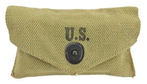 US WW2 M-1924 First Aid Pouch with First Aid Kit
