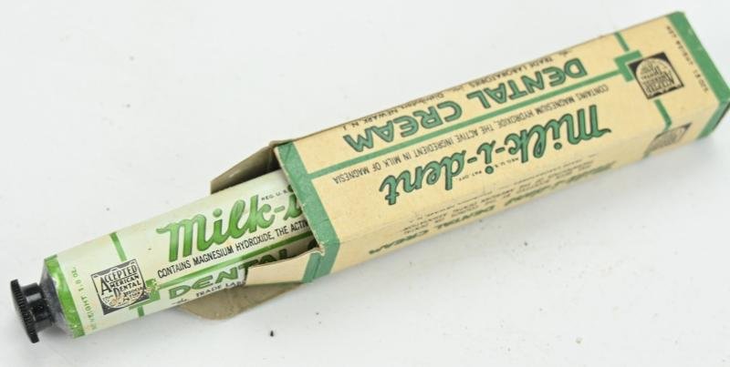 US WW2 Dental Cream Tube in Case — image 5