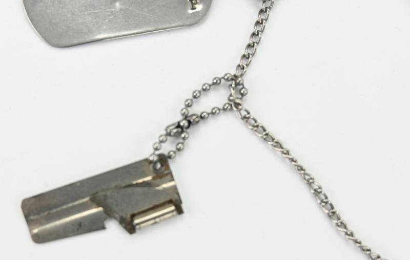 US WW2 Dog-Tag Set 'Lawrence E. Sauerbreit' — image 5