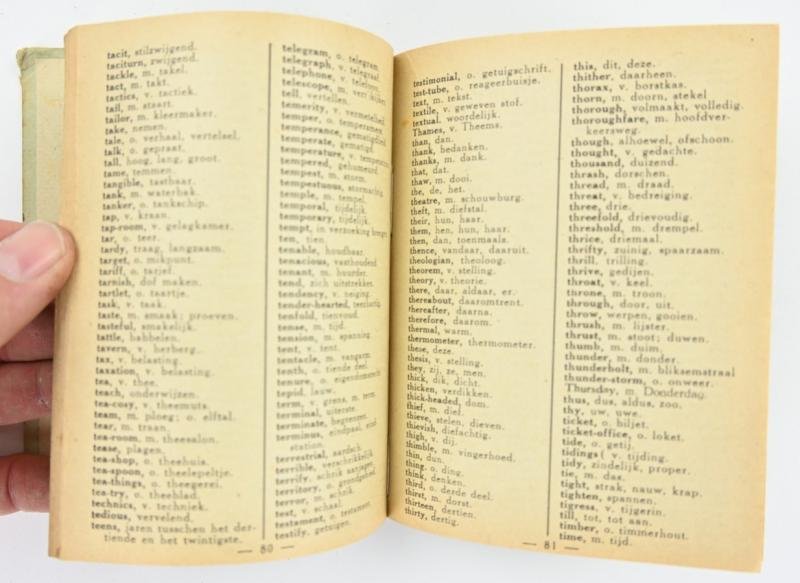 Belgian WW2 Language Pocket Guide — image 4