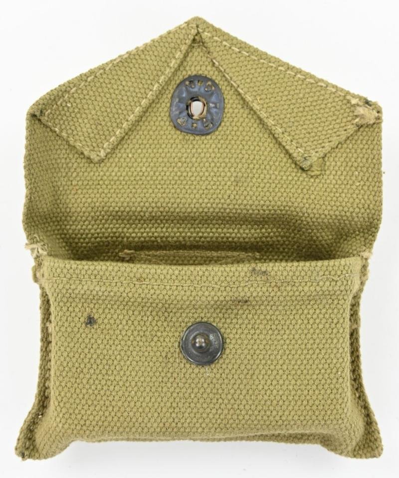 US WW2 M-1924 First Aid Pouch with First Aid Dressing — image 3
